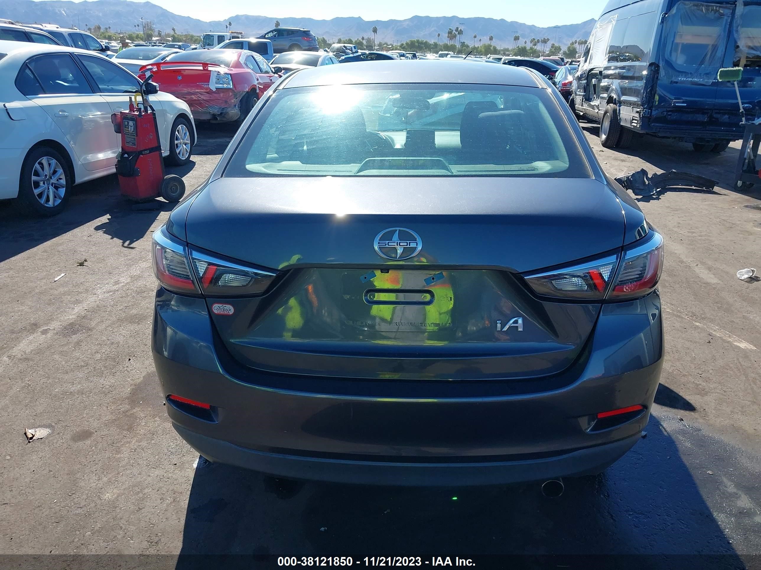 Photo 15 VIN: 3MYDLBZV6GY140428 - SCION IA 