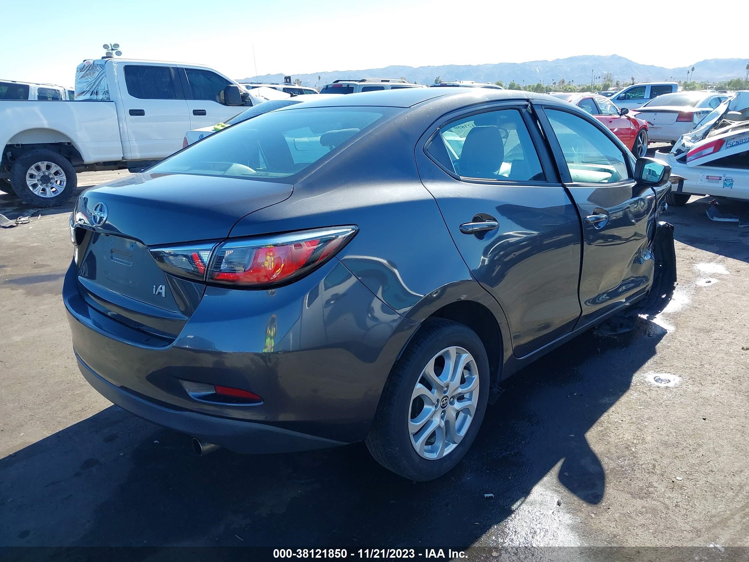 Photo 3 VIN: 3MYDLBZV6GY140428 - SCION IA 