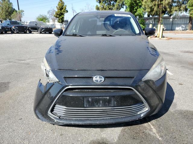 Photo 4 VIN: 3MYDLBZV6GY142597 - TOYOTA SCION 