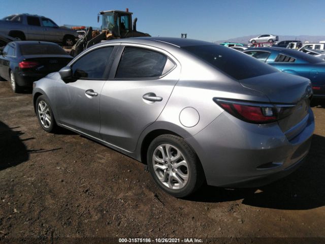 Photo 2 VIN: 3MYDLBZV7GY111911 - SCION IA 