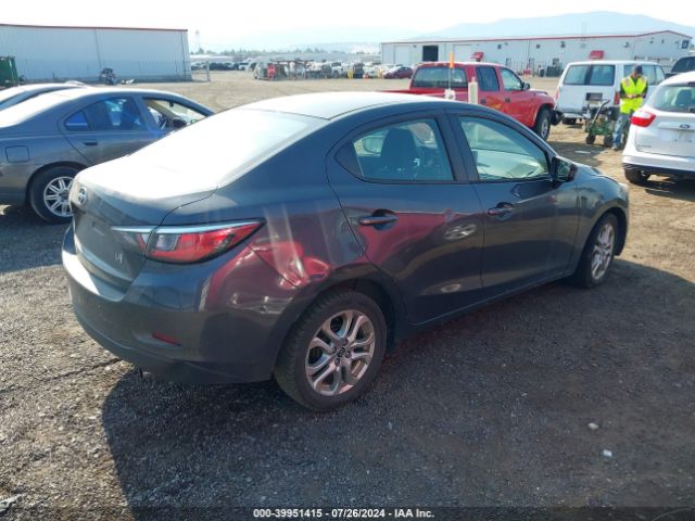 Photo 3 VIN: 3MYDLBZV7GY112296 - TOYOTA SCION IA 