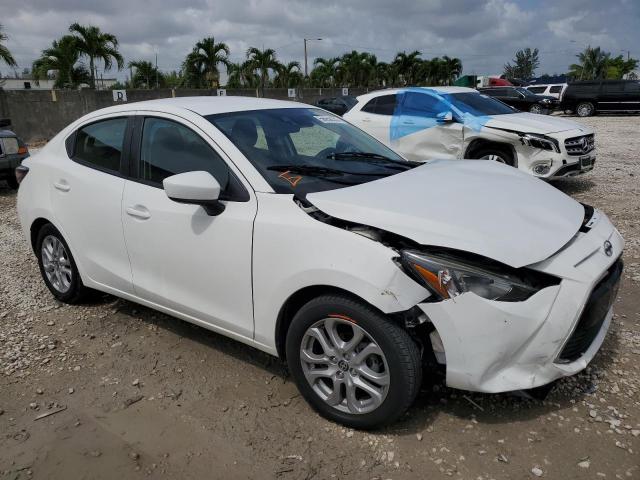 Photo 3 VIN: 3MYDLBZV7GY132919 - TOYOTA SCION IA 