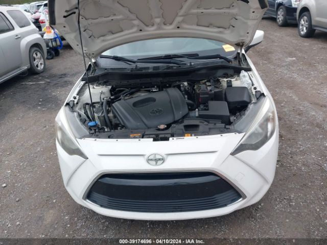 Photo 9 VIN: 3MYDLBZV8GY108144 - SCION IA 