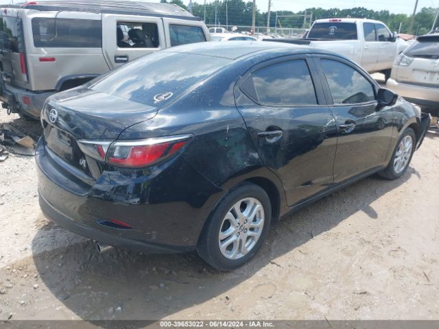 Photo 3 VIN: 3MYDLBZV8GY141435 - TOYOTA SCION IA 