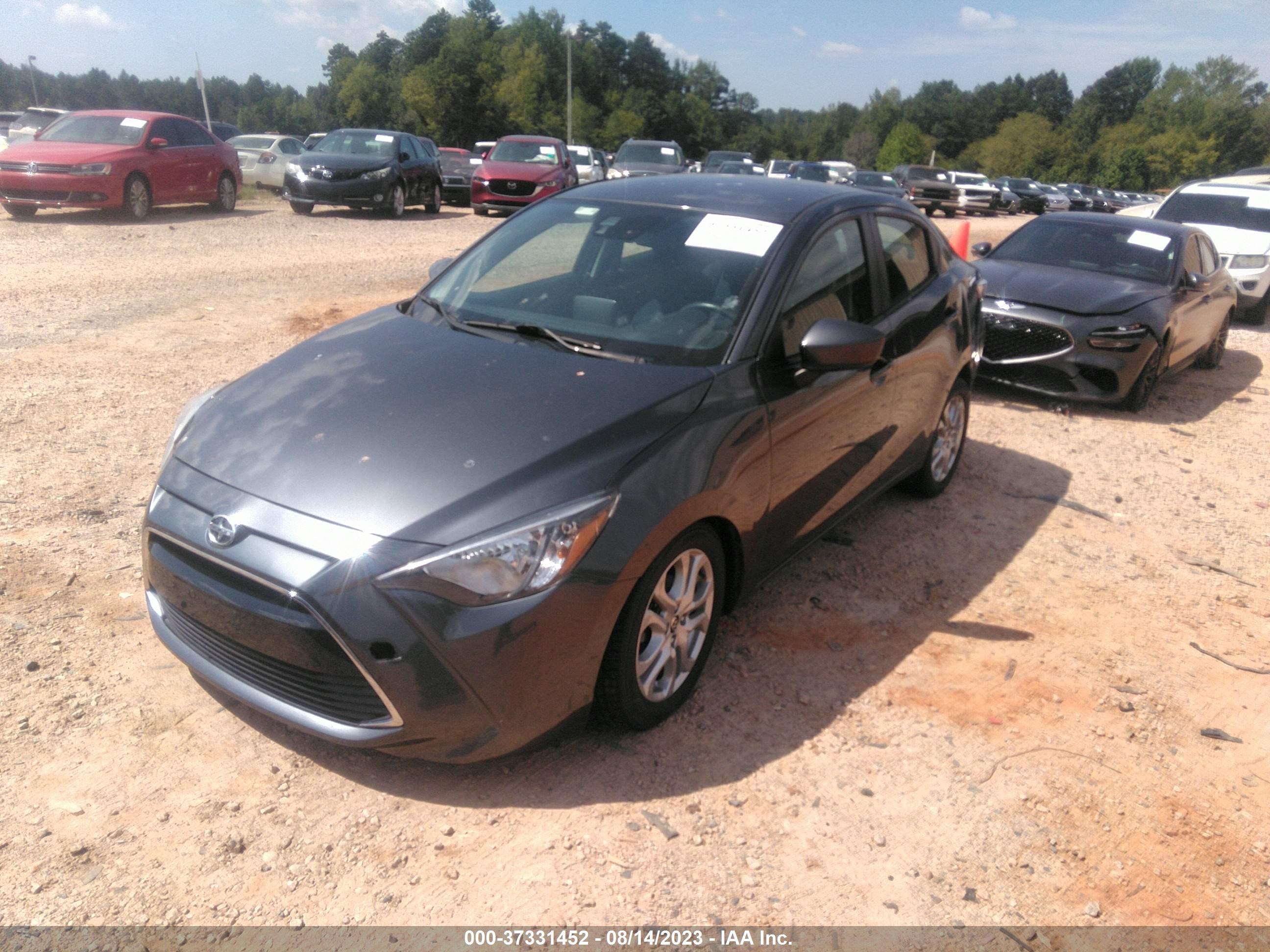 Photo 1 VIN: 3MYDLBZV8GY144772 - SCION IA 