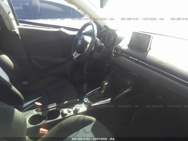 Photo 4 VIN: 3MYDLBZV9GY110386 - TOYOTA SCION IA 