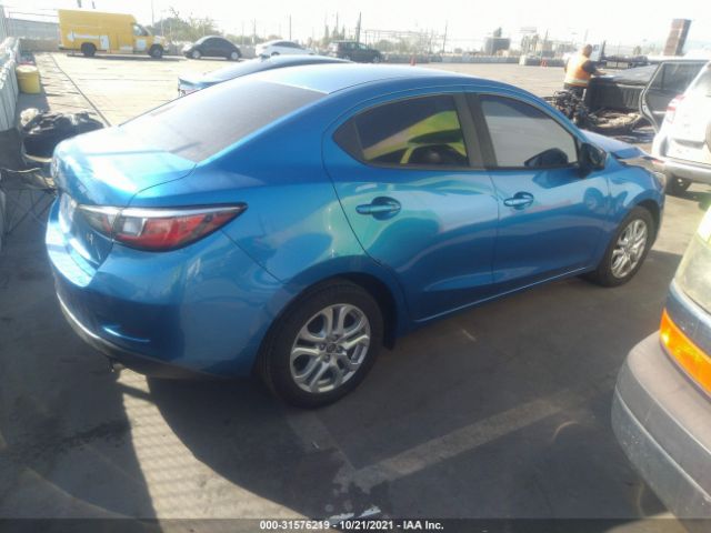 Photo 3 VIN: 3MYDLBZV9GY142402 - SCION IA 