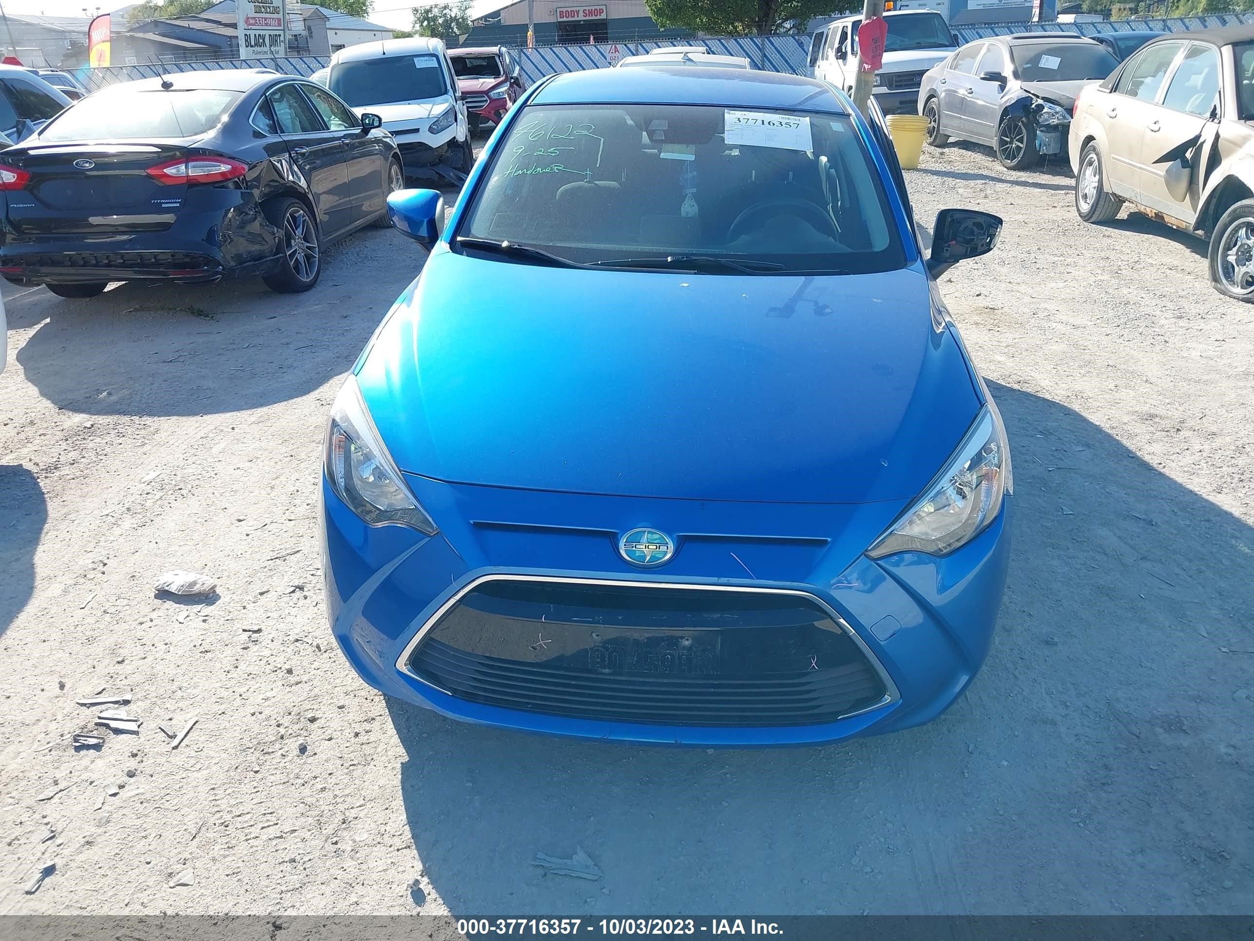 Photo 11 VIN: 3MYDLBZVXGY112096 - SCION IA 