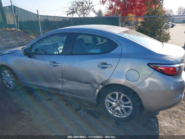 Photo 5 VIN: 3MYDLBZVXGY113524 - SCION IA 