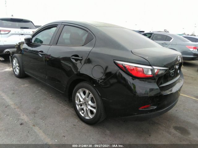 Photo 2 VIN: 3MYDLBZVXGY115063 - SCION IA 