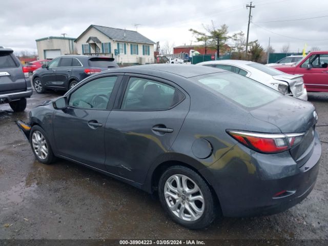 Photo 2 VIN: 3MYDLBZVXGY126130 - SCION IA 