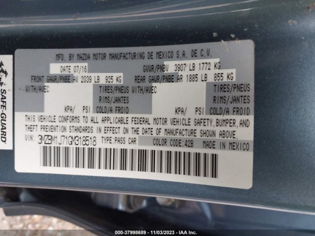 Photo 8 VIN: 3MZBM1J71GM318518 - MAZDA MAZDA3 