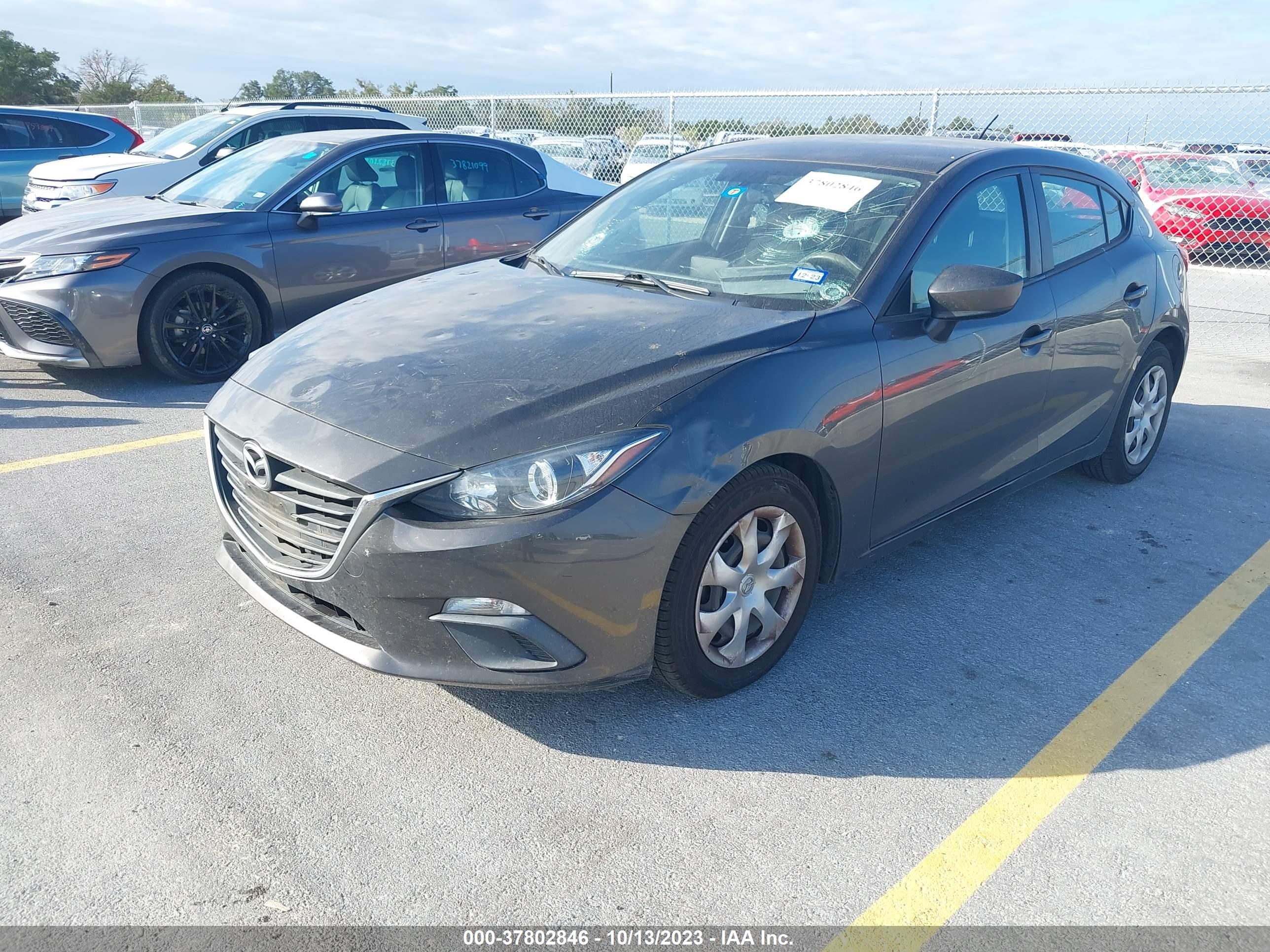 Photo 1 VIN: 3MZBM1J73GM290933 - MAZDA 3 