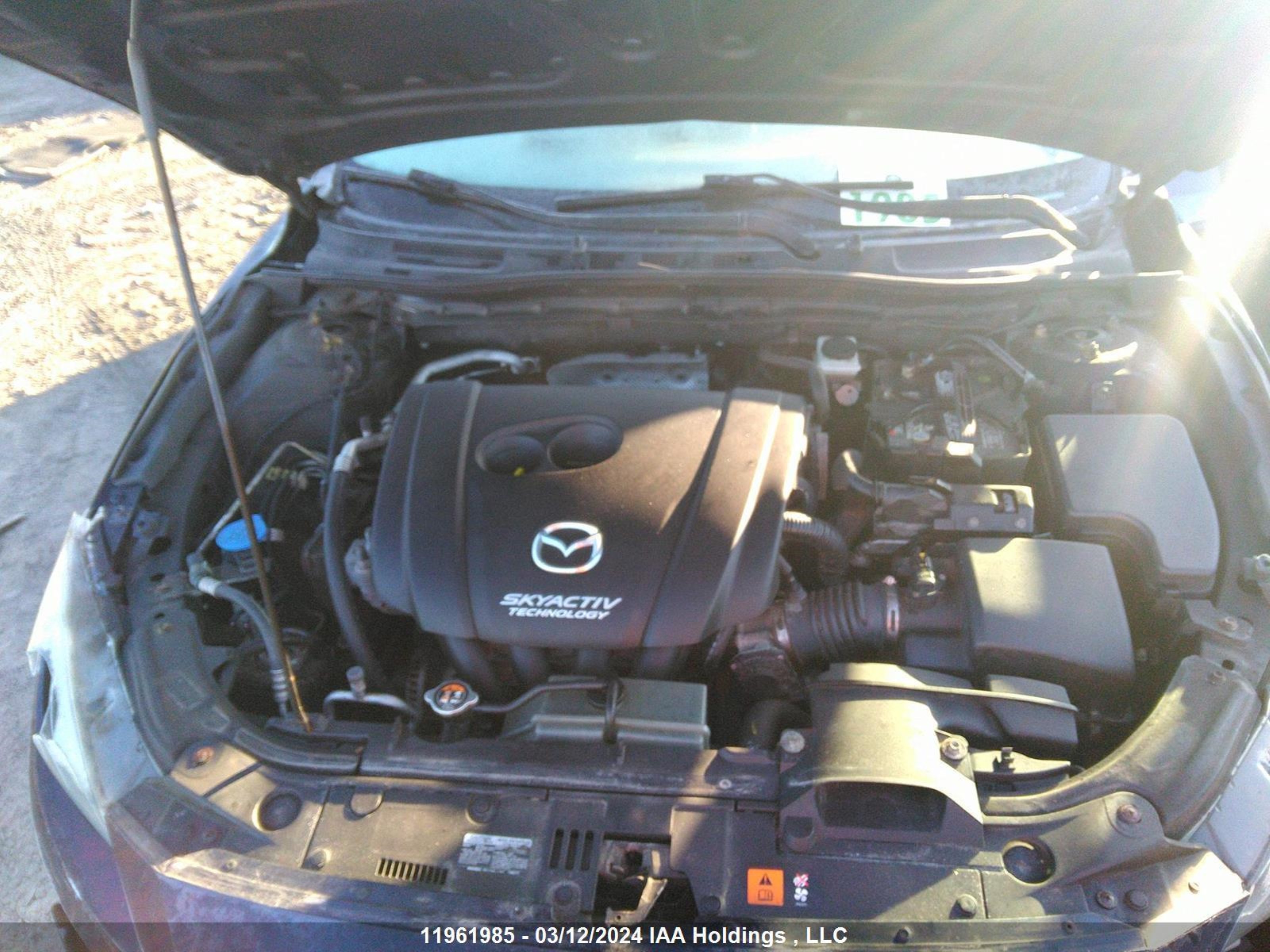 Photo 9 VIN: 3MZBM1K70FM215037 - MAZDA 3 