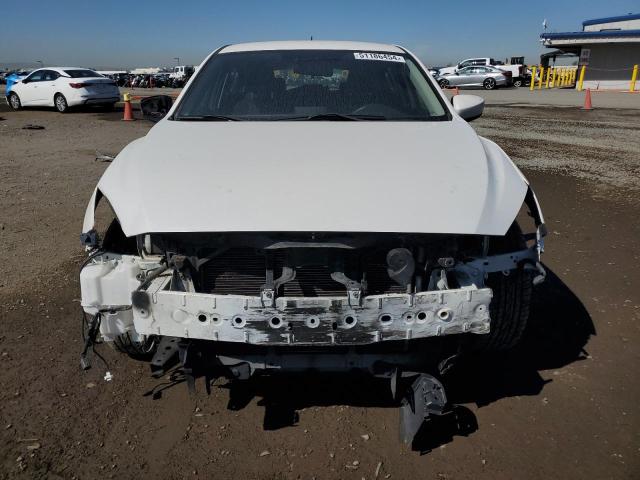 Photo 4 VIN: 3MZBM1K70GM273070 - MAZDA 3 