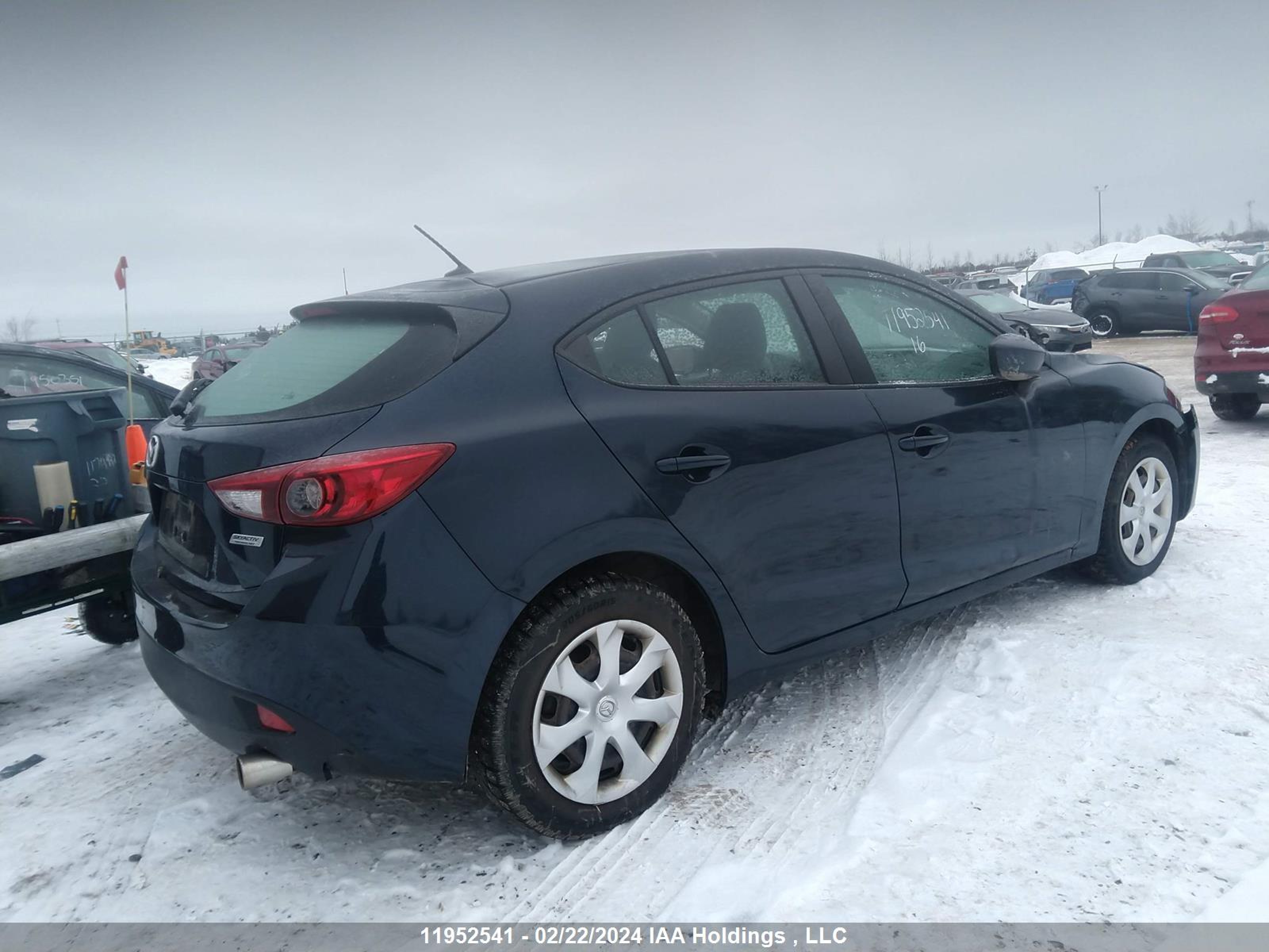 Photo 3 VIN: 3MZBM1K75GM278524 - MAZDA 3 