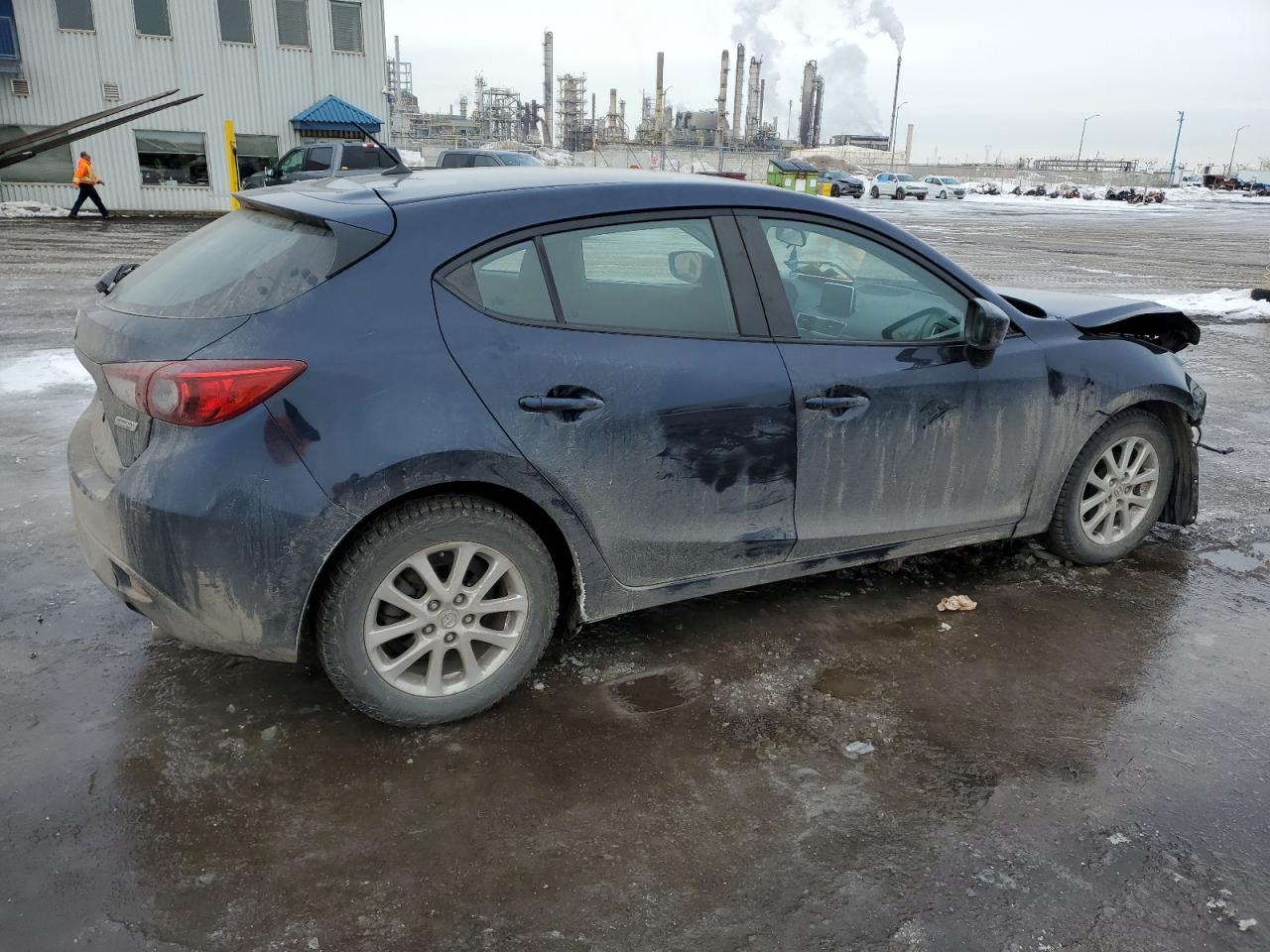 Photo 2 VIN: 3MZBM1K77GM286768 - MAZDA 3 