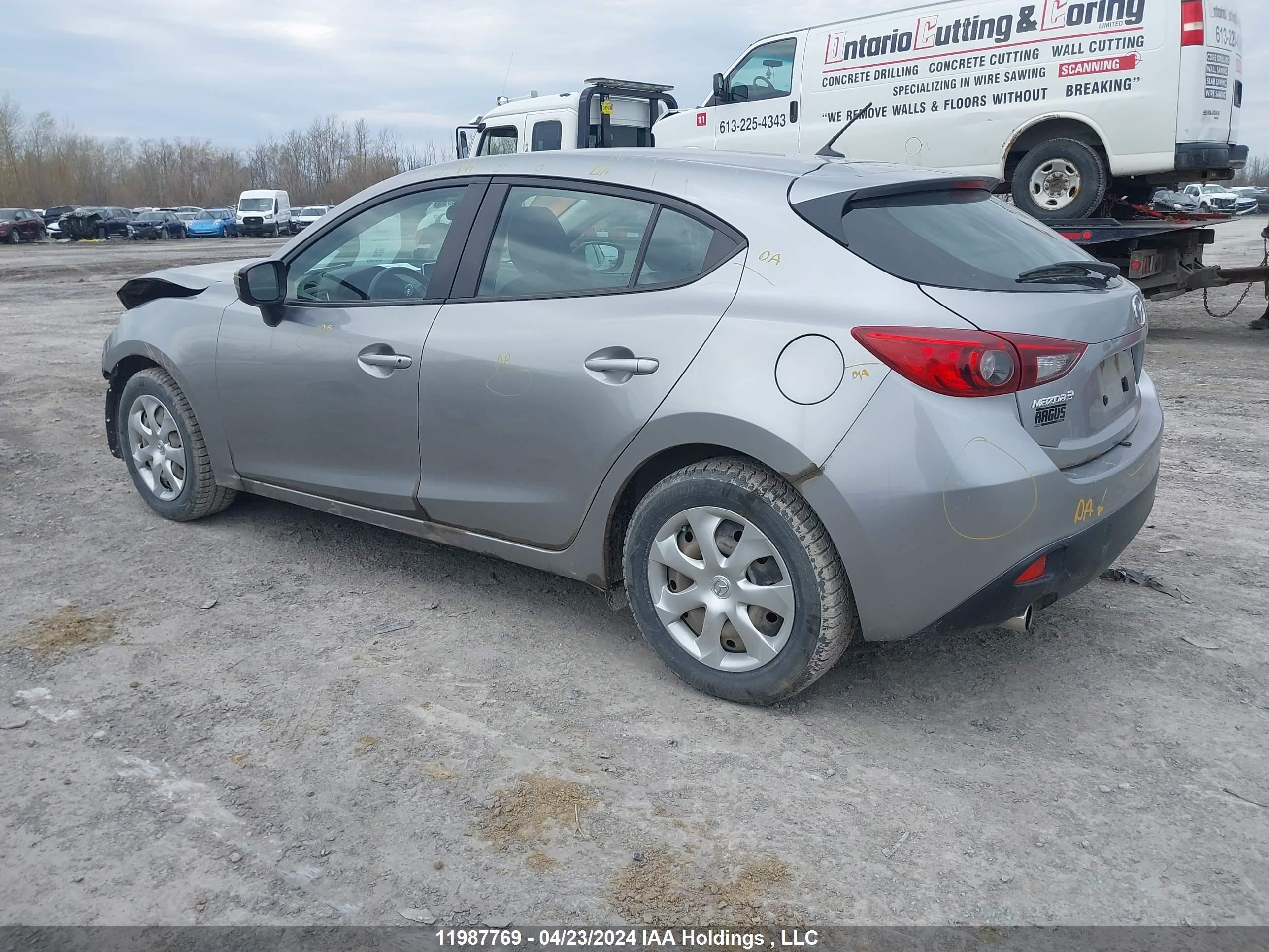 Photo 2 VIN: 3MZBM1K77GM306646 - MAZDA 3 