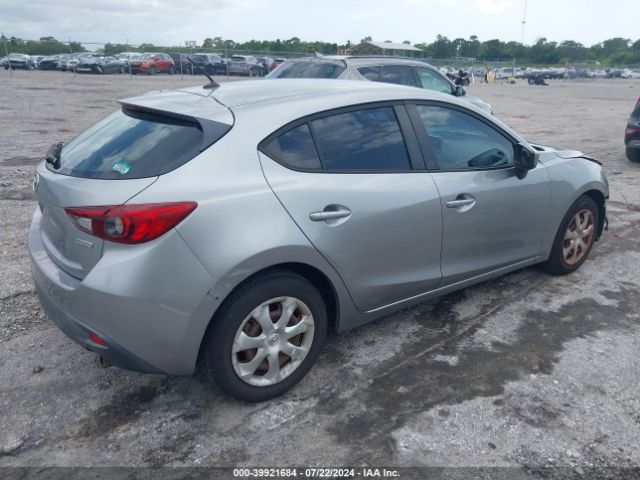 Photo 3 VIN: 3MZBM1K78FM180845 - MAZDA MAZDA3 