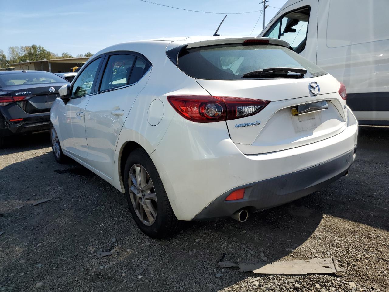 Photo 1 VIN: 3MZBM1L71FM184394 - MAZDA 3 