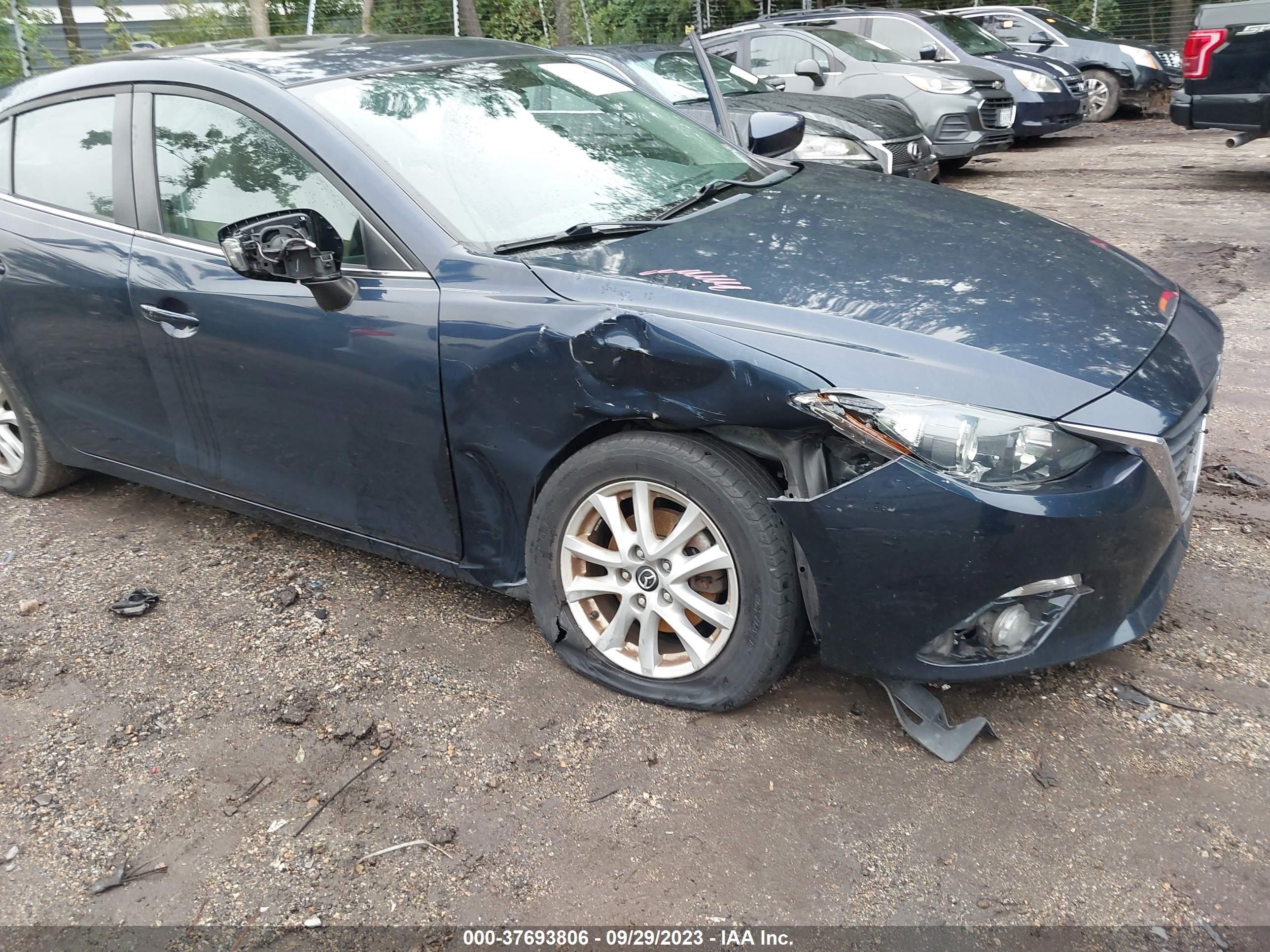 Photo 5 VIN: 3MZBM1L71FM185349 - MAZDA MAZDA3 