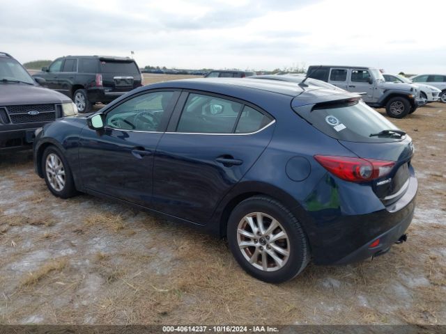 Photo 2 VIN: 3MZBM1L71FM208113 - MAZDA MAZDA3 