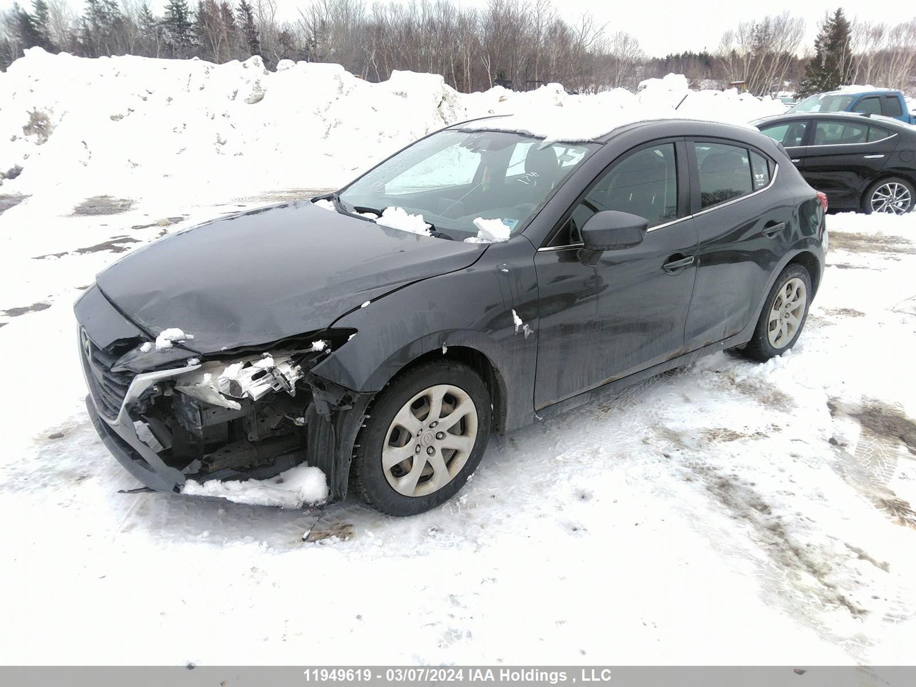 Photo 1 VIN: 3MZBM1L74EM120333 - MAZDA 3 