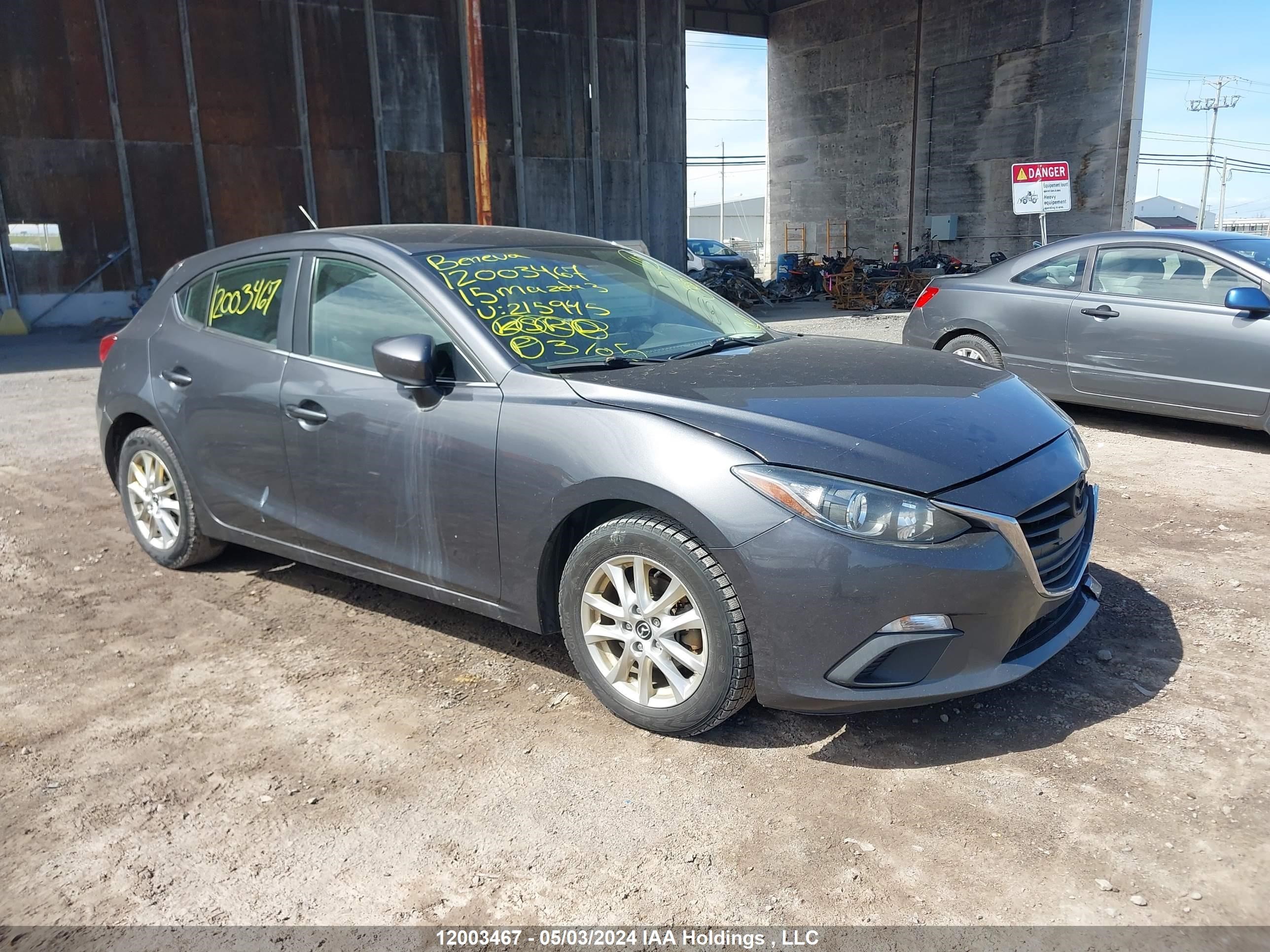 Photo 0 VIN: 3MZBM1L74FM215945 - MAZDA 3 