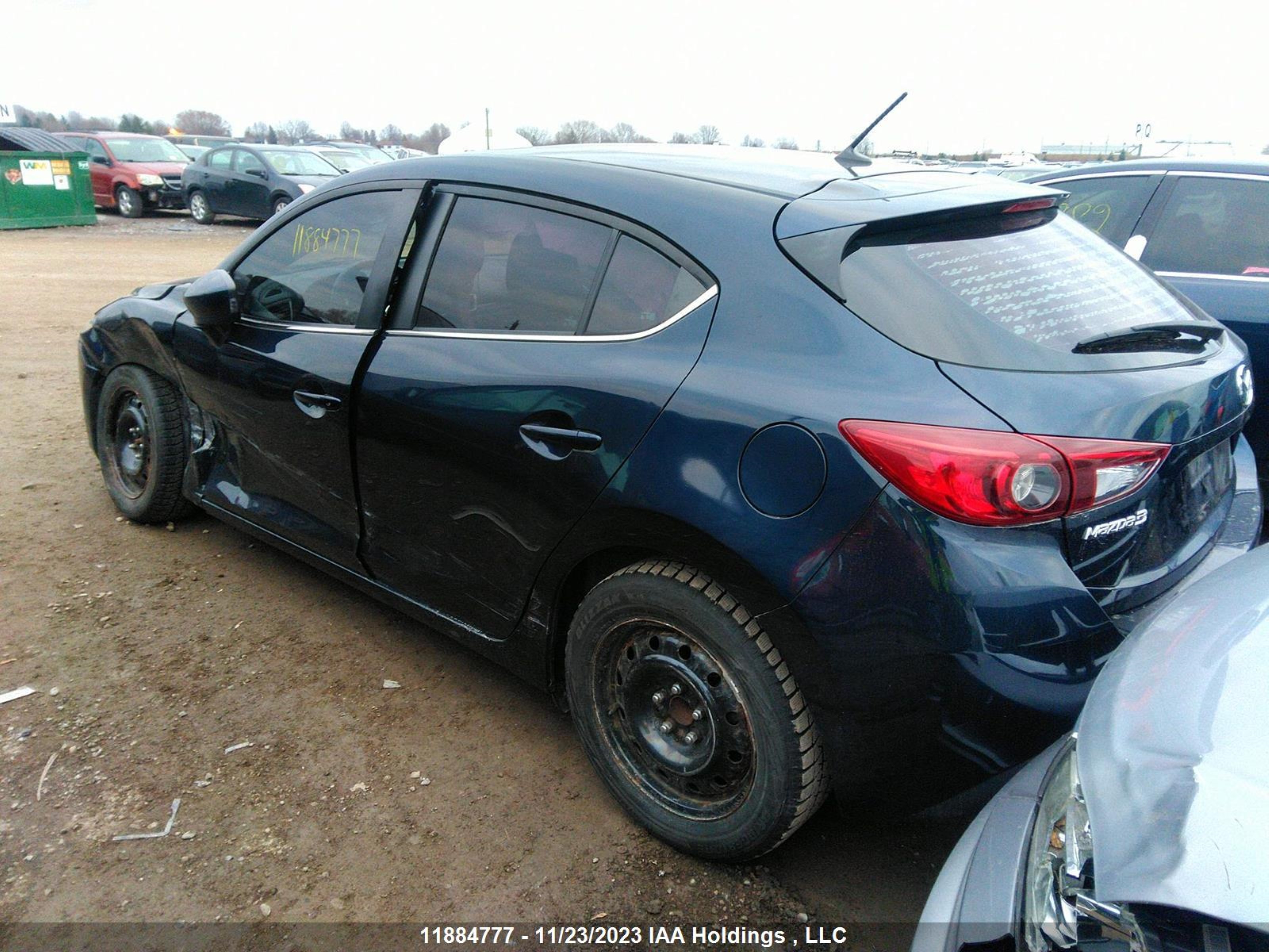 Photo 2 VIN: 3MZBM1L74GM245352 - MAZDA 3 