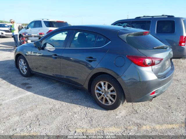 Photo 2 VIN: 3MZBM1L74GM268548 - MAZDA MAZDA3 