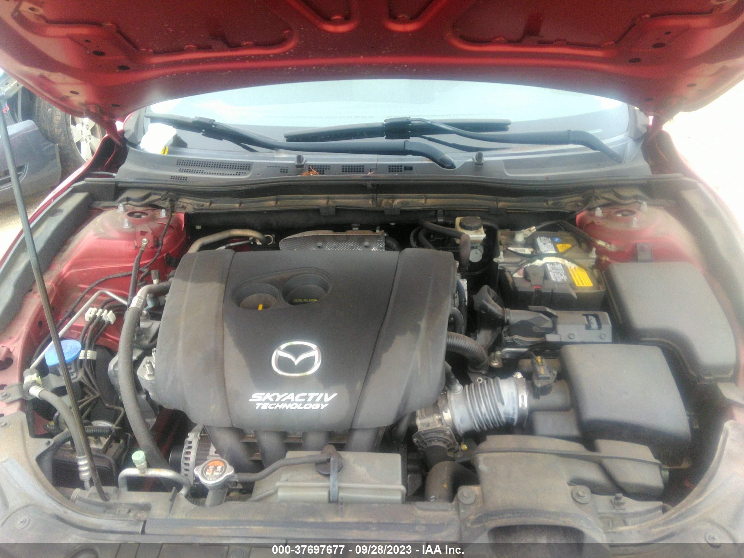 Photo 9 VIN: 3MZBM1L75FM186441 - MAZDA 3 