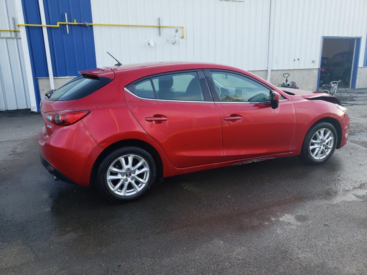 Photo 2 VIN: 3MZBM1L75FM211614 - MAZDA 3 