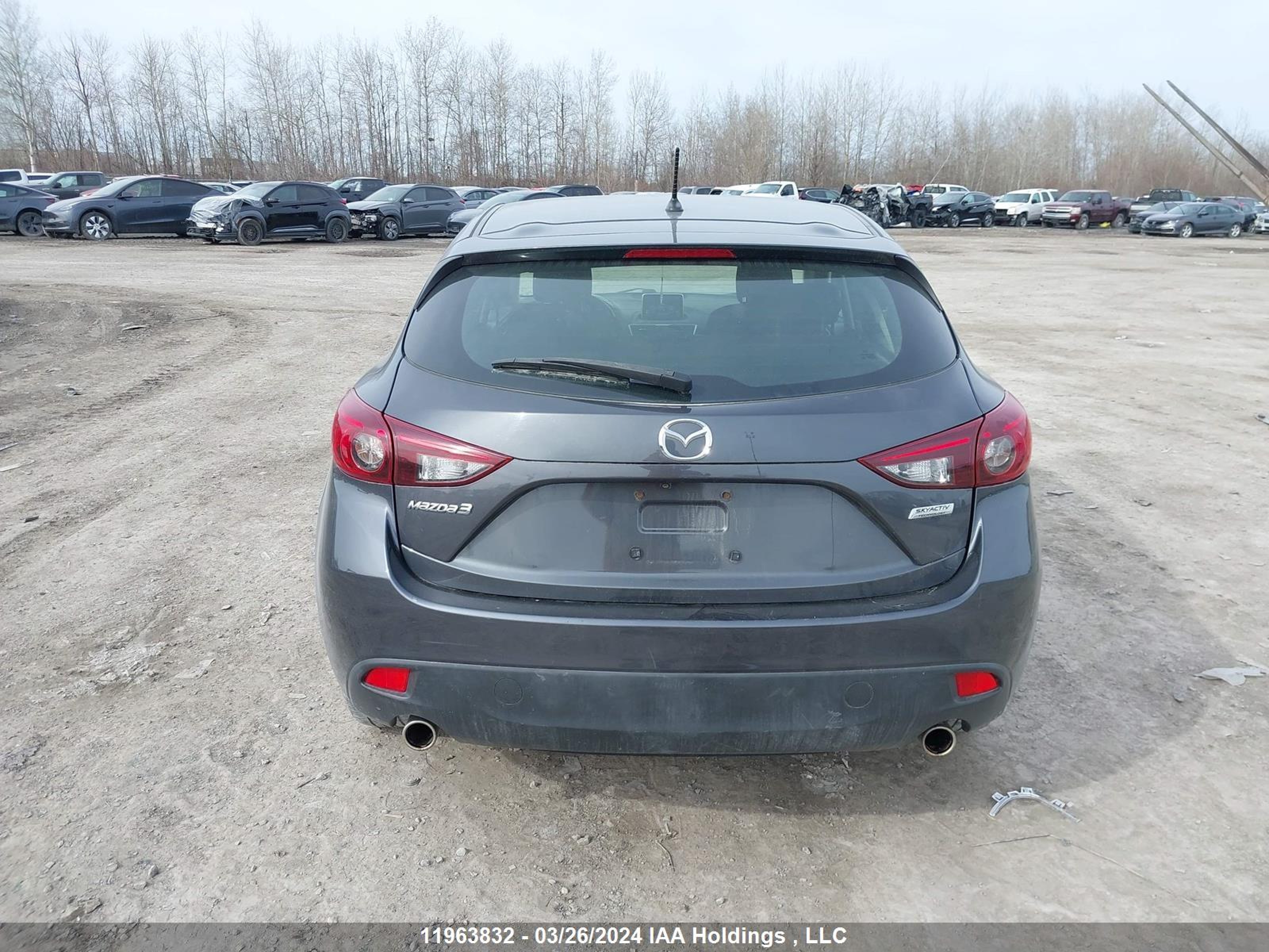 Photo 15 VIN: 3MZBM1L75GM324139 - MAZDA 3 