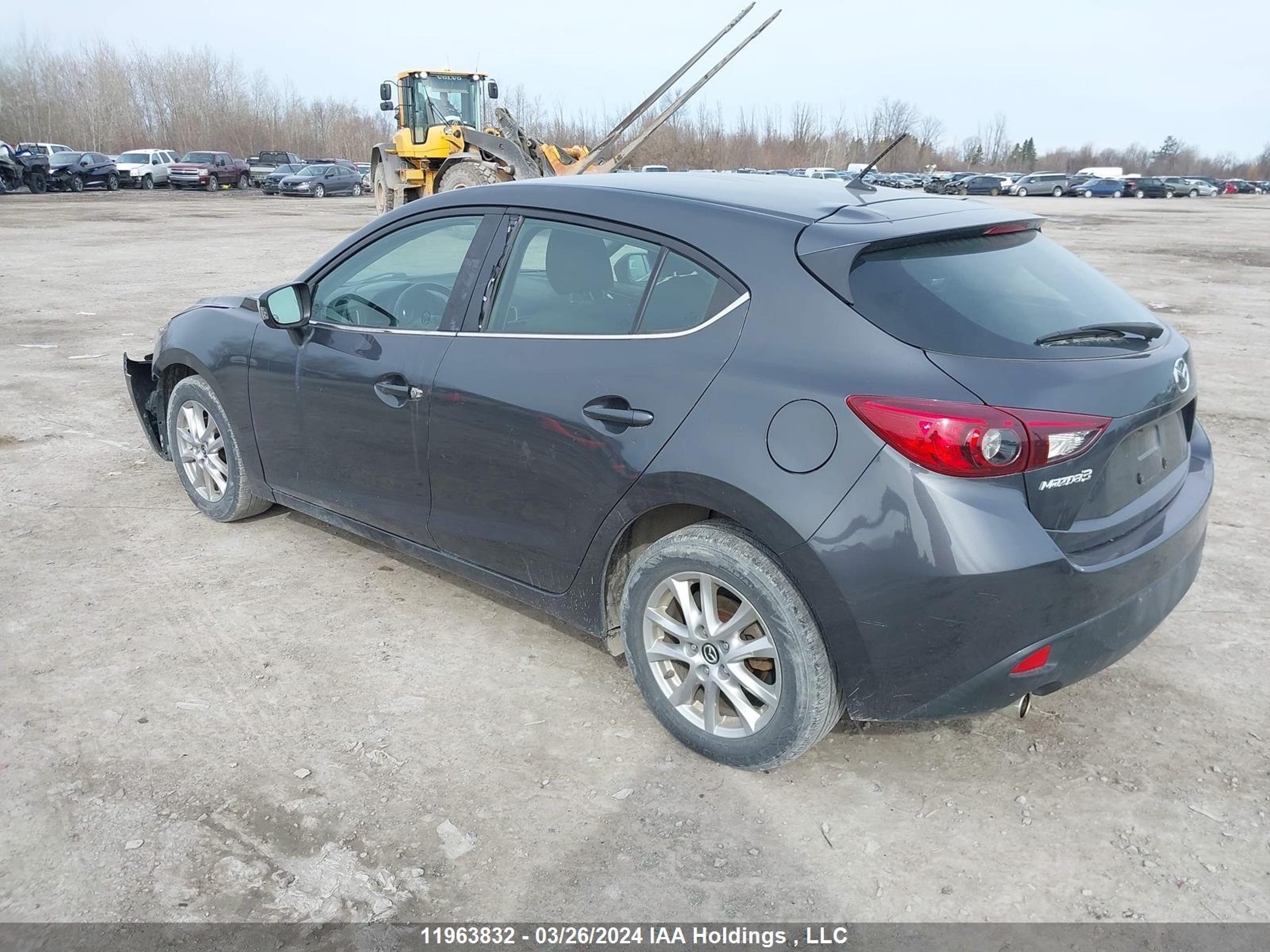 Photo 2 VIN: 3MZBM1L75GM324139 - MAZDA 3 