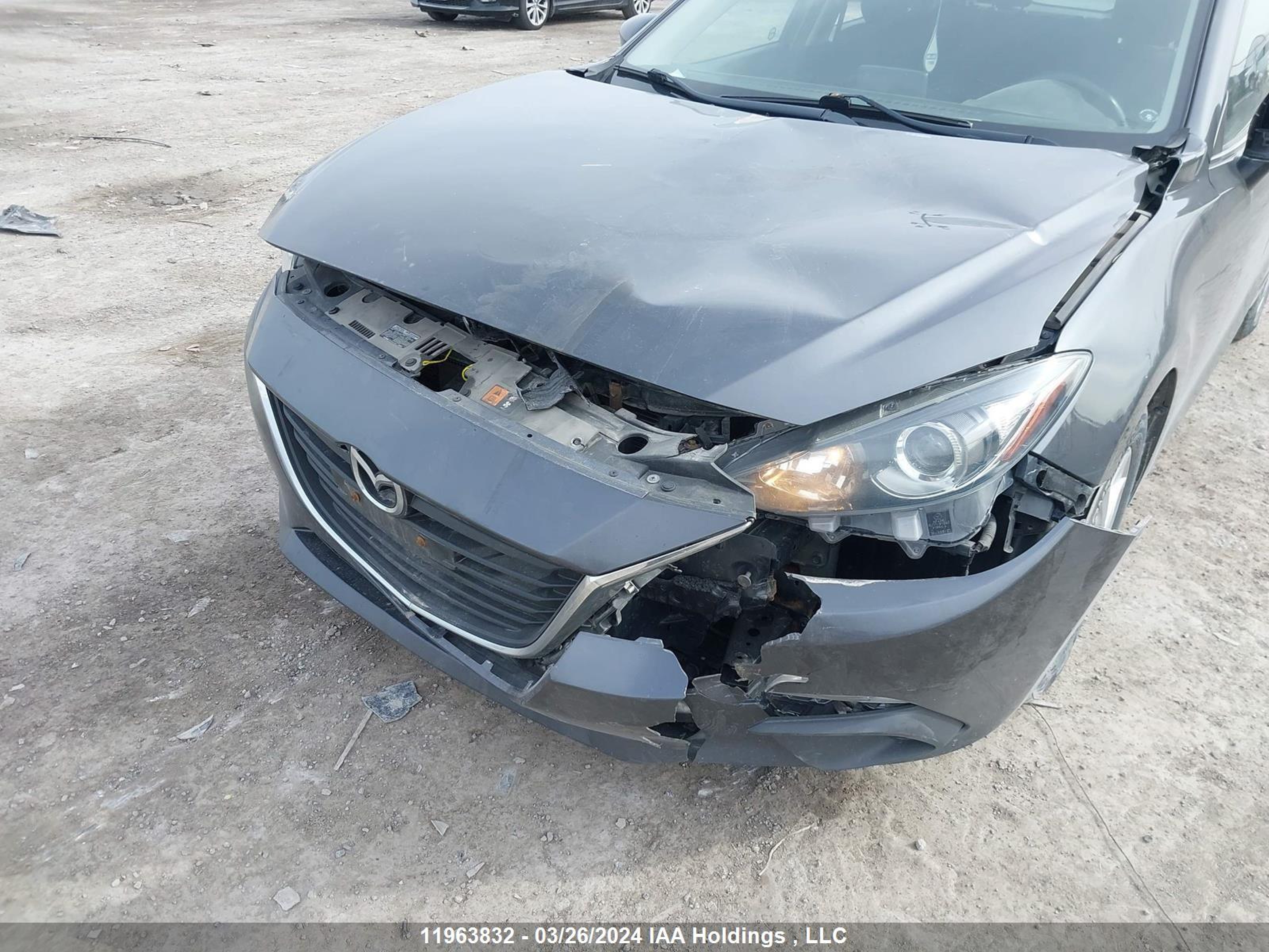 Photo 5 VIN: 3MZBM1L75GM324139 - MAZDA 3 