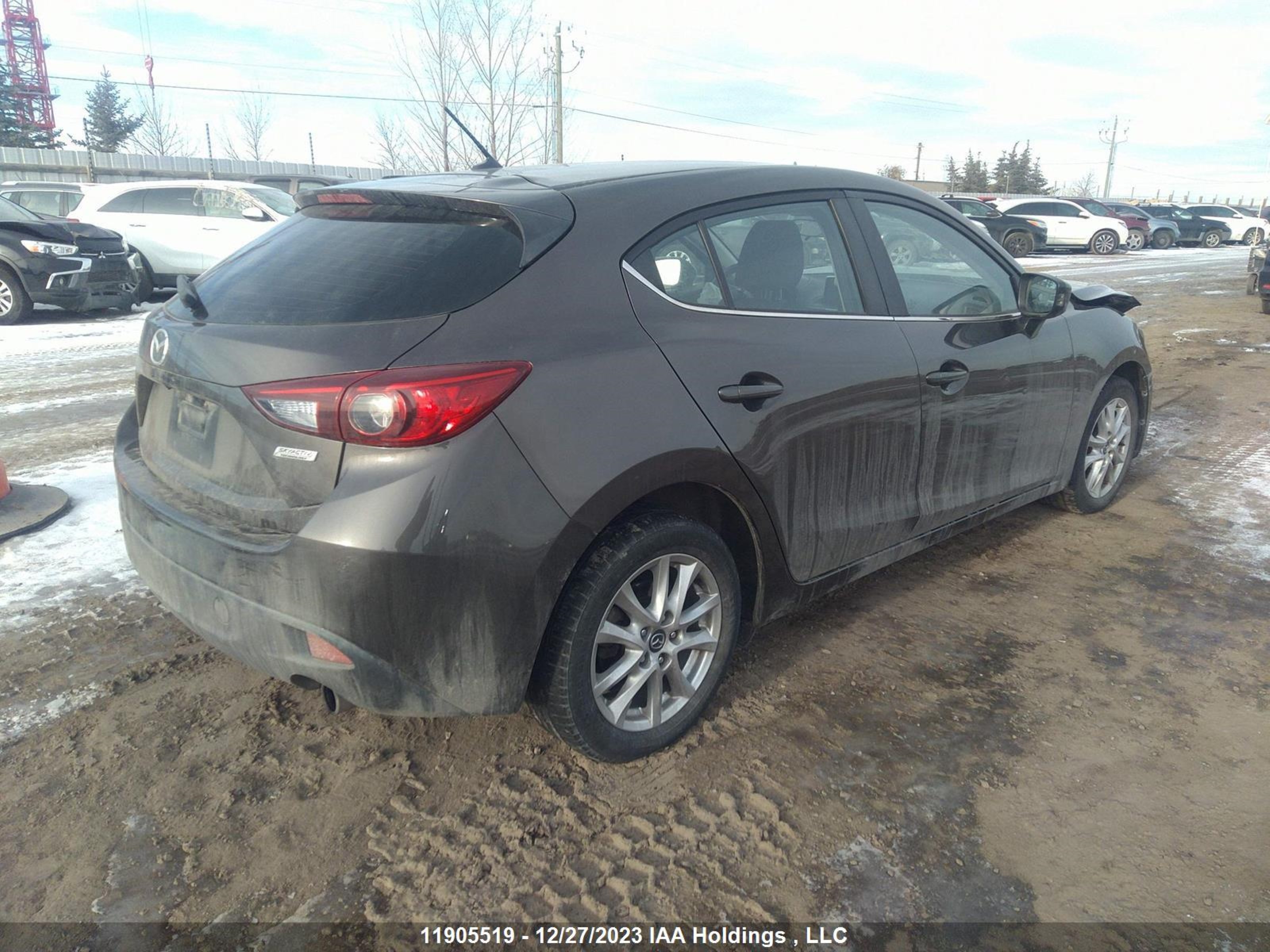 Photo 3 VIN: 3MZBM1L77GM296375 - MAZDA 3 