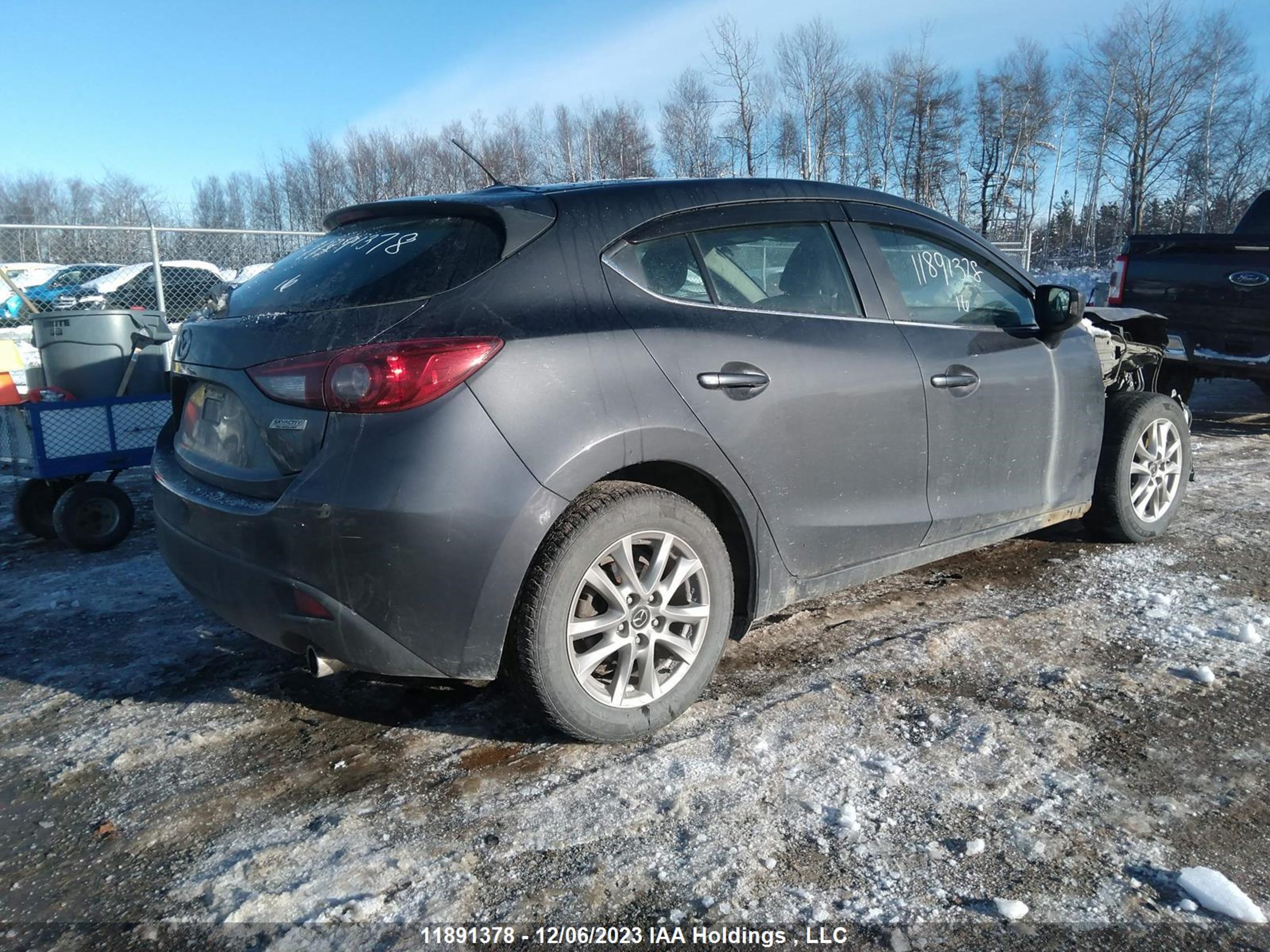 Photo 3 VIN: 3MZBM1L79GM314102 - MAZDA 3 