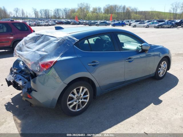 Photo 3 VIN: 3MZBM1L7XFM188332 - MAZDA MAZDA3 