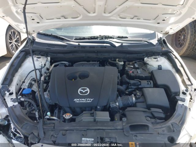 Photo 9 VIN: 3MZBM1L7XFM201774 - MAZDA 3 