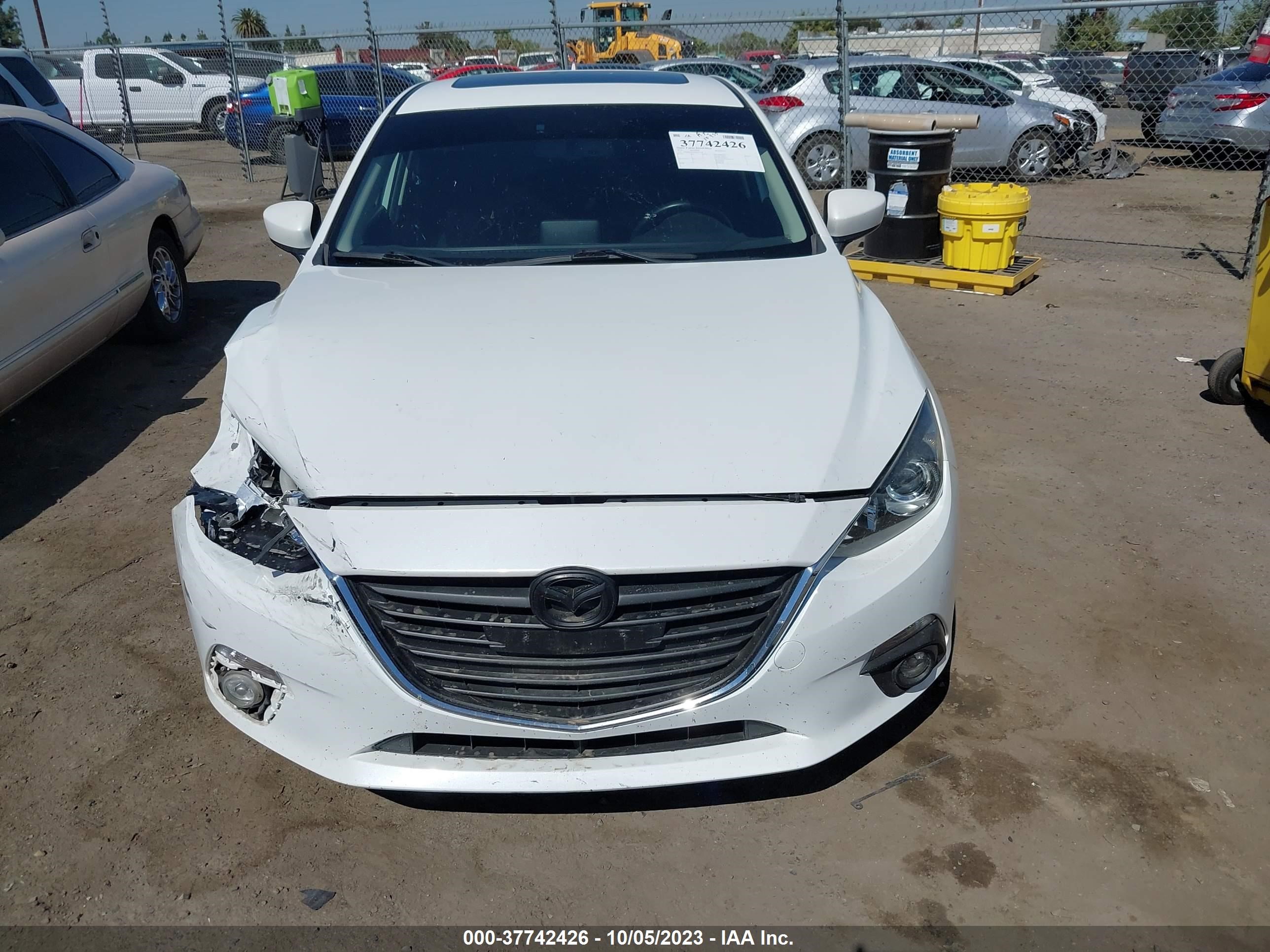 Photo 10 VIN: 3MZBM1M70GM321518 - MAZDA 3 