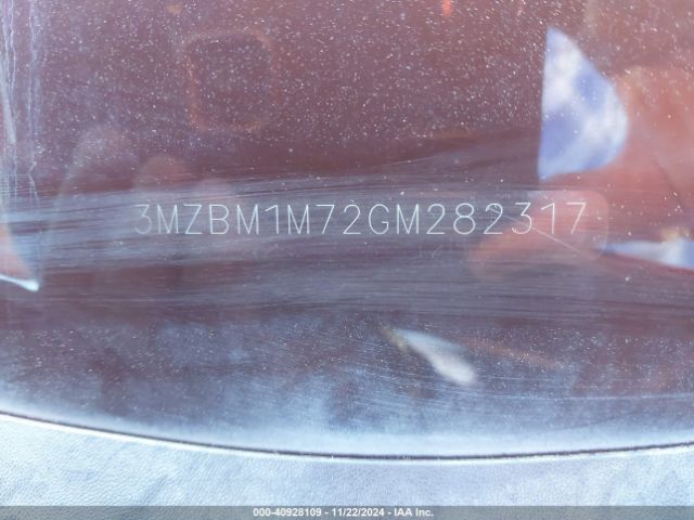 Photo 8 VIN: 3MZBM1M72GM282317 - MAZDA MAZDA3 