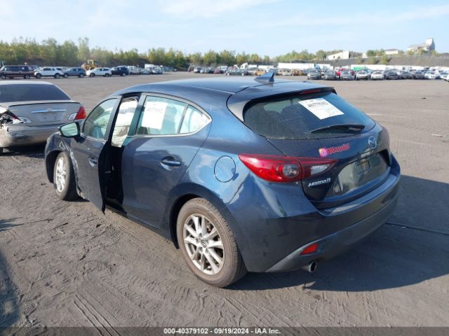 Photo 2 VIN: 3MZBM1N74GM319723 - MAZDA MAZDA3 