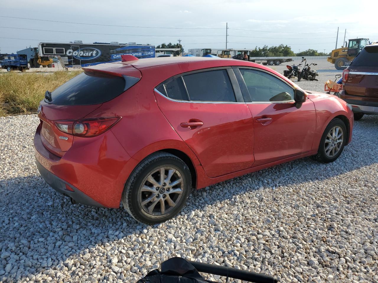 Photo 2 VIN: 3MZBM1N79GM288050 - MAZDA 3 