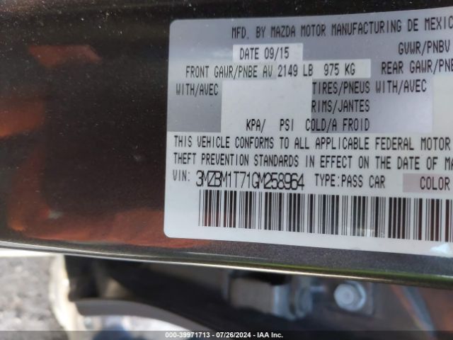 Photo 8 VIN: 3MZBM1T71GM258964 - MAZDA MAZDA3 