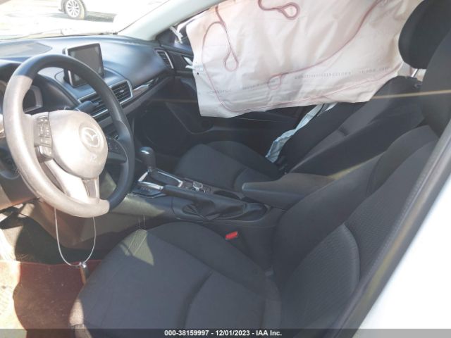 Photo 4 VIN: 3MZBM1U71FM227663 - MAZDA MAZDA3 