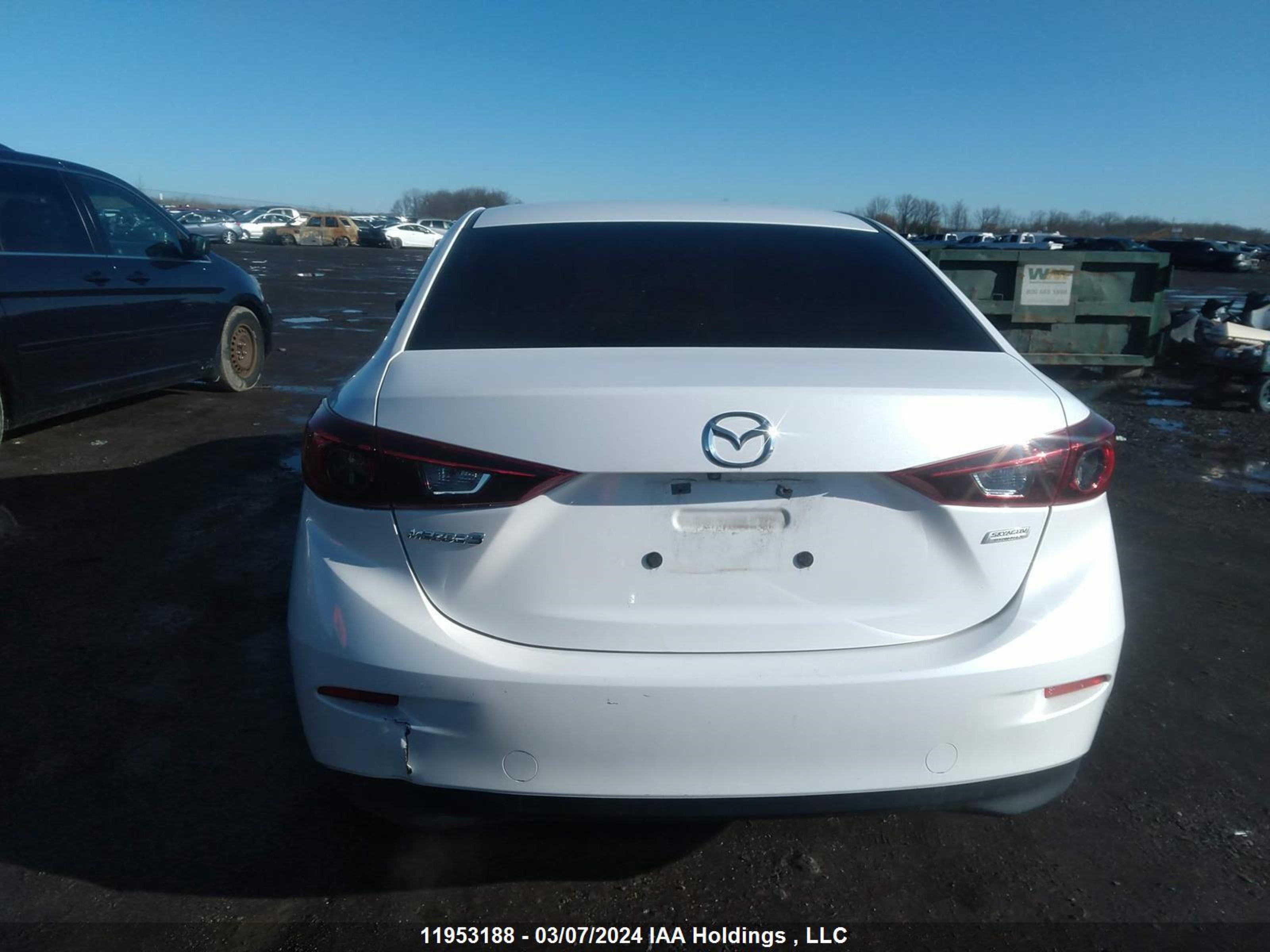 Photo 15 VIN: 3MZBM1U71GM310785 - MAZDA 3 