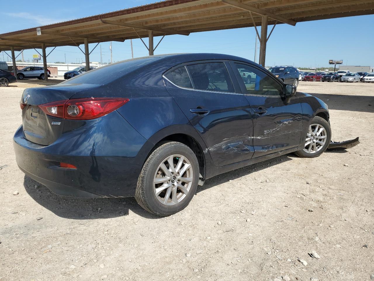 Photo 2 VIN: 3MZBM1U71GM317980 - MAZDA 3 