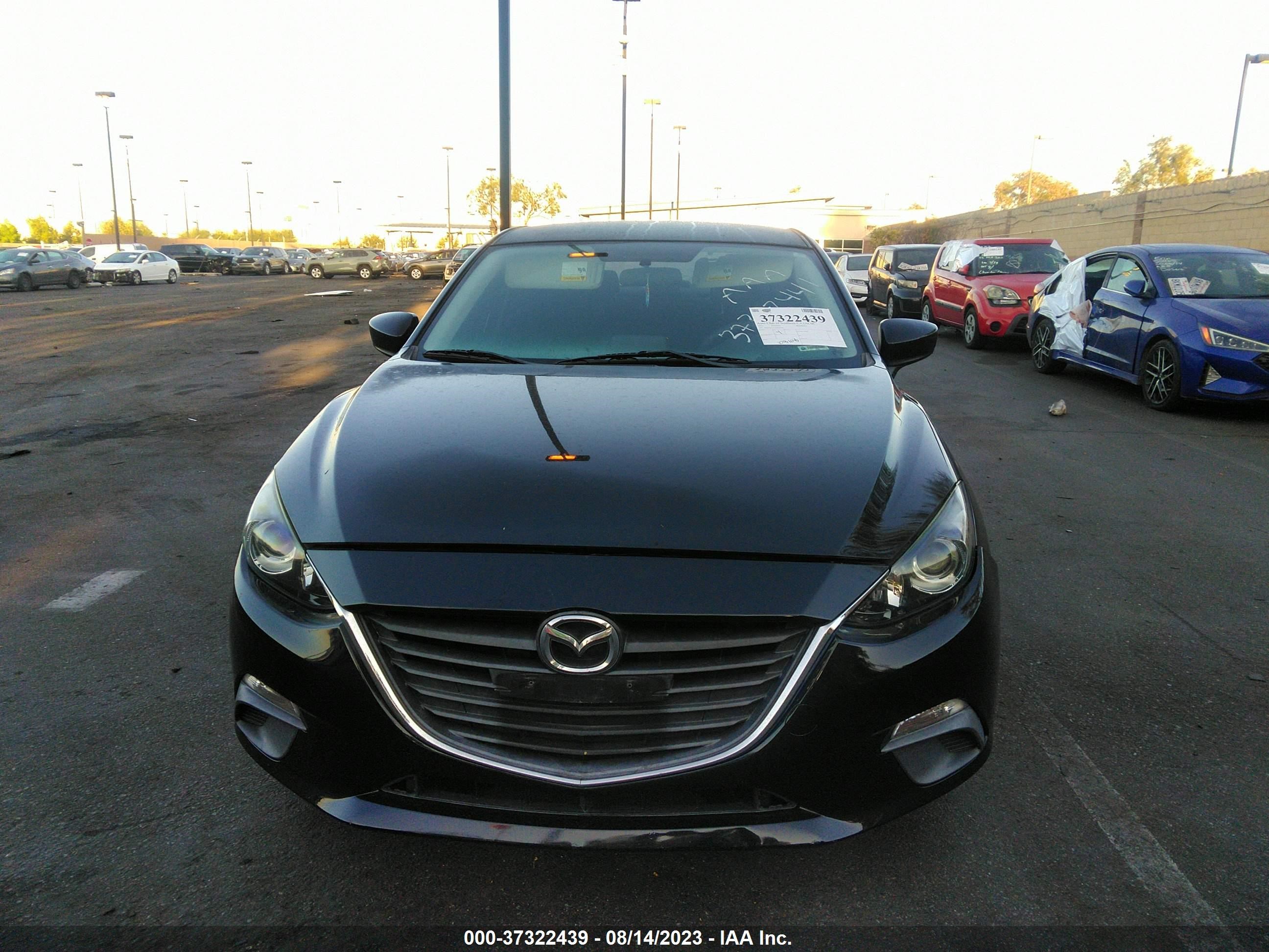 Photo 11 VIN: 3MZBM1U72FM228983 - MAZDA 3 