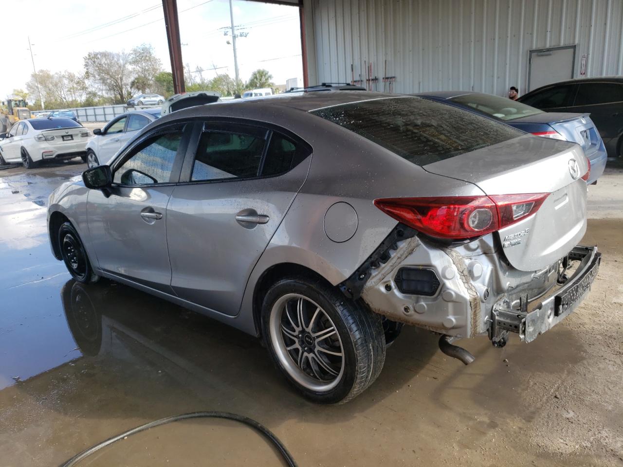 Photo 1 VIN: 3MZBM1U73FM164419 - MAZDA 3 