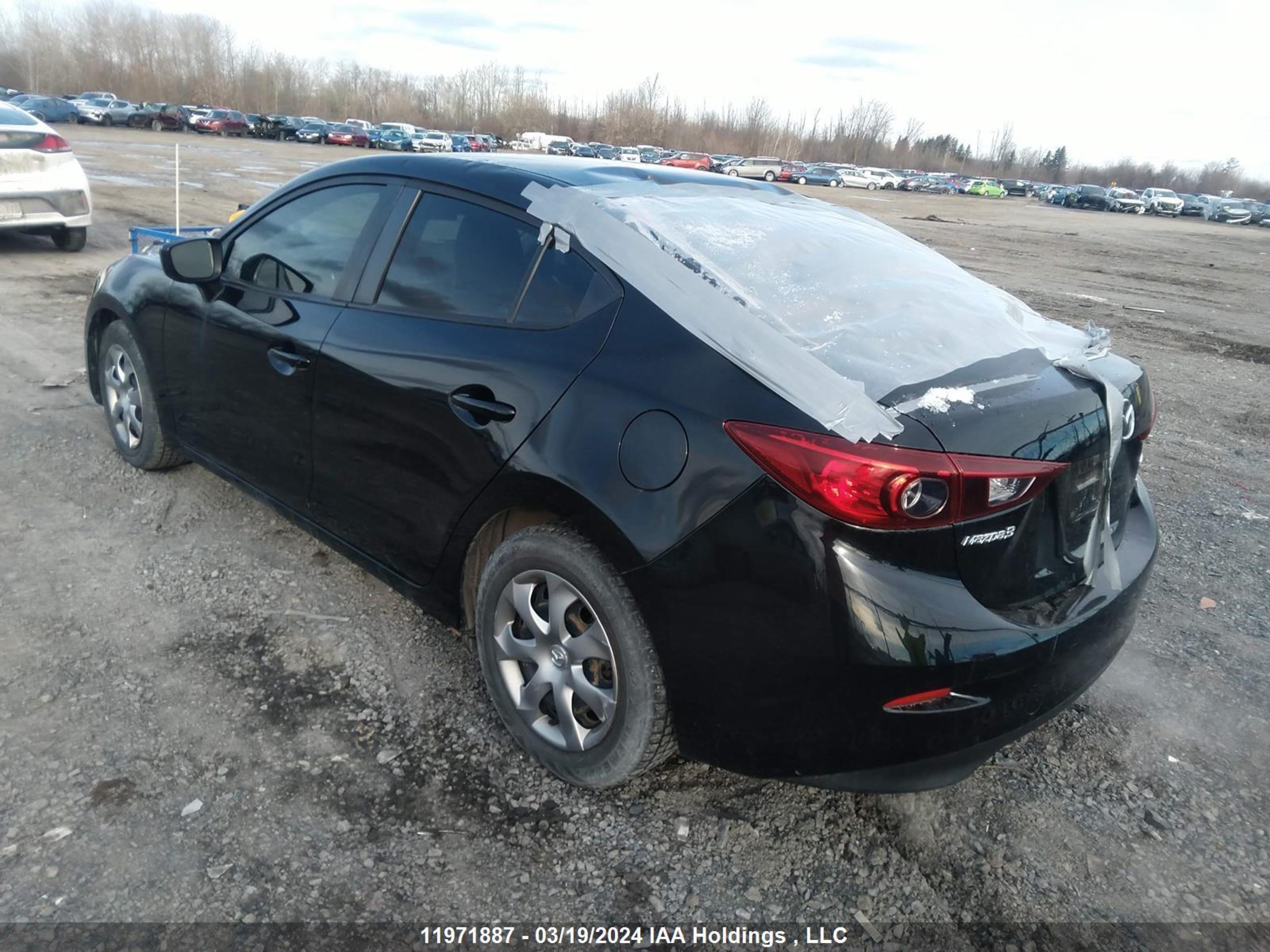 Photo 2 VIN: 3MZBM1U74EM106740 - MAZDA 3 